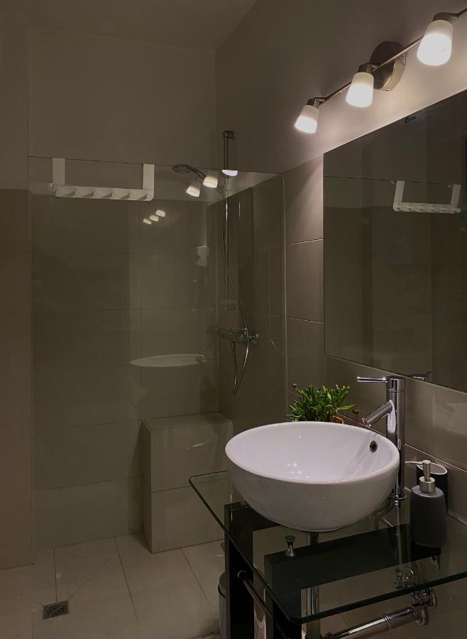 D7 Apartment Cracovie Extérieur photo